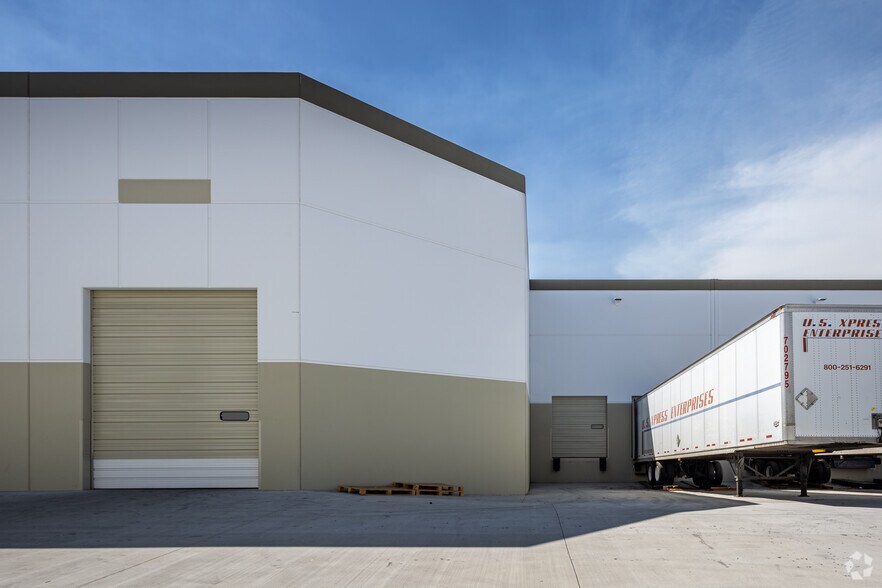 More Photos Of 14020 Meridian Pky, Riverside Warehouse For Sale