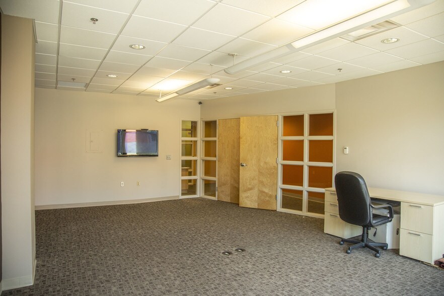 More Photos Of 100 Gold Ave SW, Albuquerque Apartments For Sale