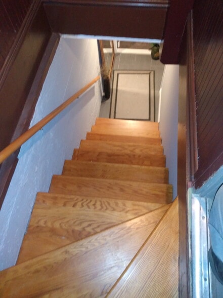 More Photos Of Beacon St, Watertown Freestanding For Lease