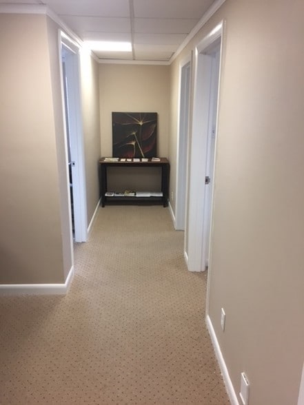 More Photos Of 32 South St, Waltham Medical For Sale