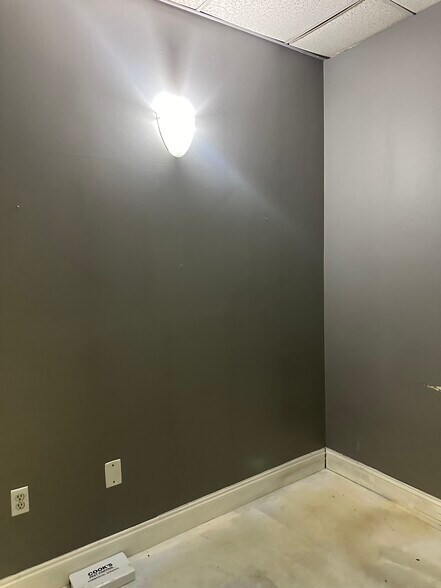 More Photos Of 7685 Hacks Cross Rd, Olive Branch Unknown For Lease