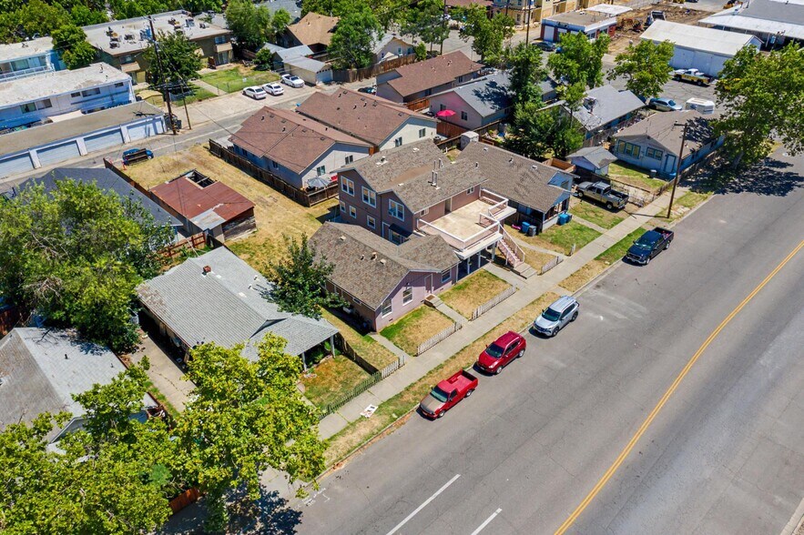 More Photos Of 1315 E St, Marysville Apartments For Sale