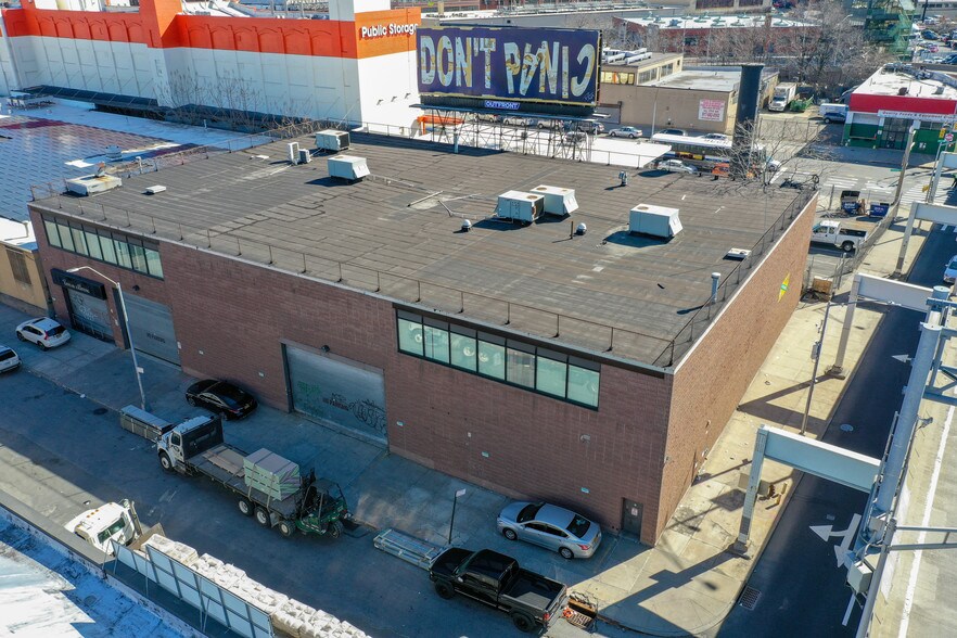 More Photos Of 4965 31st Pl, Long Island City Warehouse For Lease