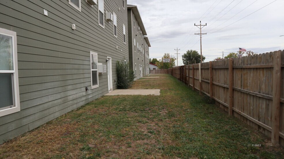 More Photos Of 806 3rd St NW, Sidney Apartments For Sale