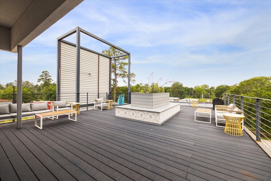 More Photos Of 25814 Budde Rd, Spring Loft Creative Space For Sale