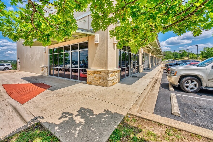 More Photos Of 121 Bulverde Crossing Rd, Bulverde Unknown For Lease