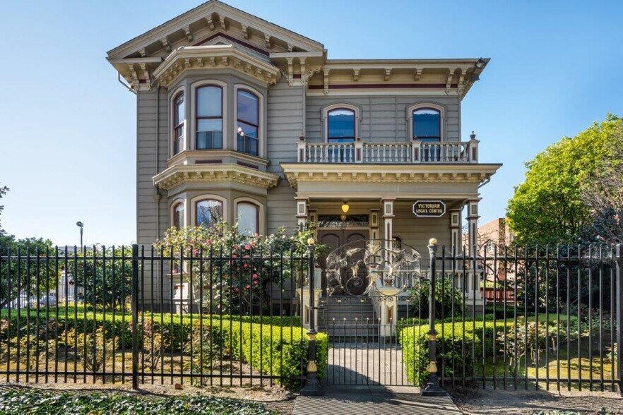 Primary Photo Of 653 11th St, Oakland Loft Creative Space For Sale