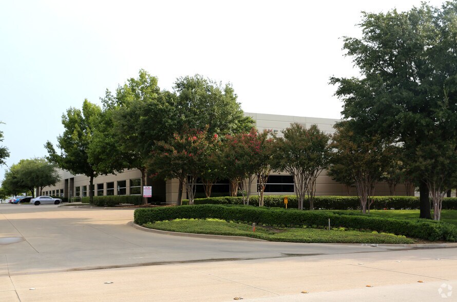 More Photos Of 440 Wrangler Dr, Coppell Industrial For Sale