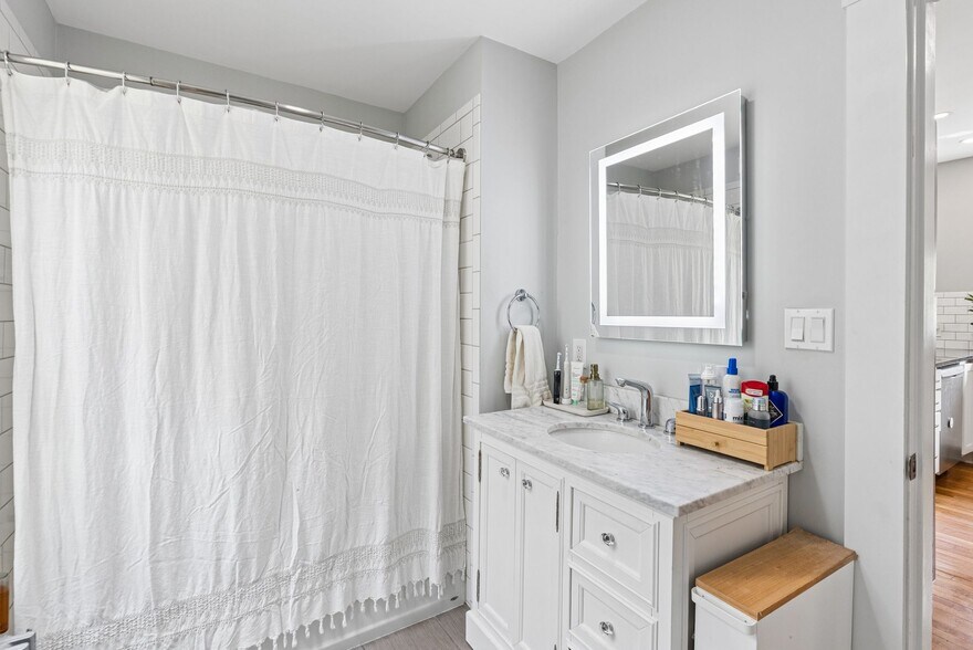 More Photos Of 850 Washington Ave, Portland Apartments For Sale