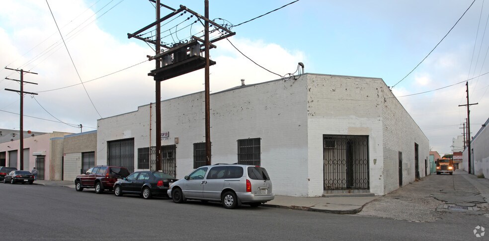 Primary Photo Of 811 E 14th Pl, Los Angeles Warehouse For Sale