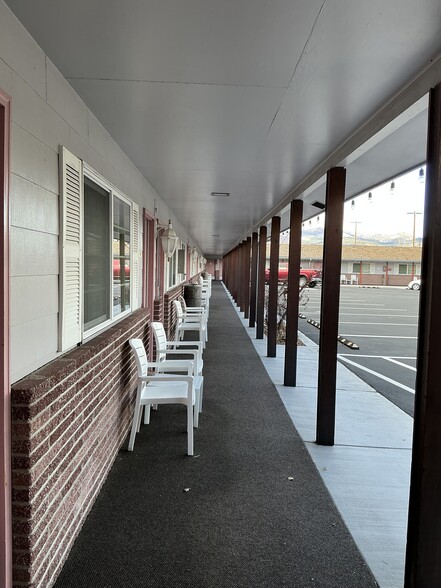 More Photos Of 333 Main St, Bridgeport Hotel For Sale