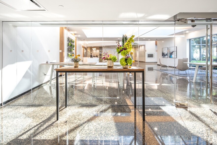 More Photos Of 8750 N Central Expy, Dallas Office For Lease