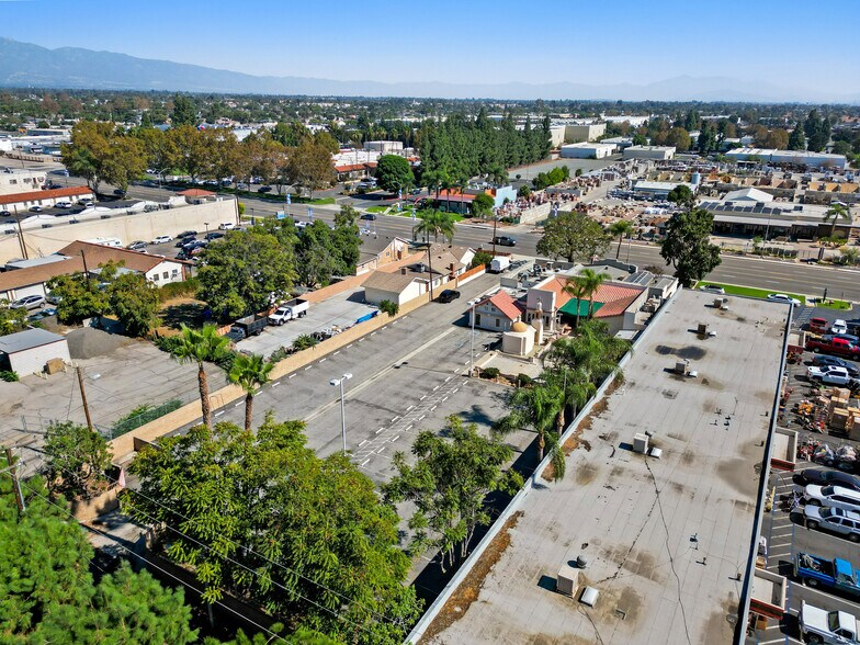 More Photos Of 13526 Central Ave, Chino Restaurant For Sale