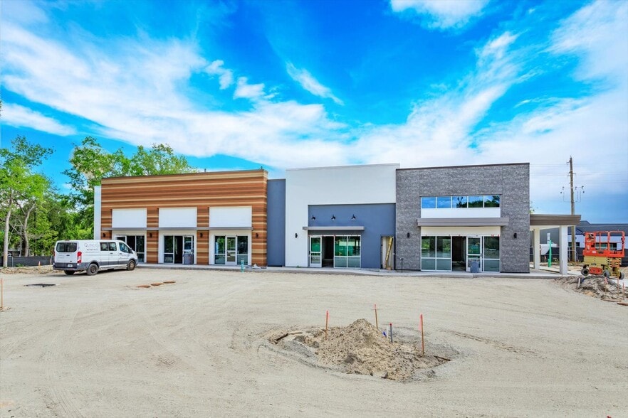More Photos Of 286 Douglas Ave, Altamonte Springs General Retail For Lease