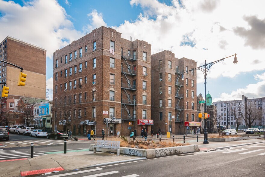 More Photos Of 1964 Grand Concourse, Bronx Apartments For Lease