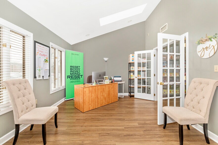 More Photos Of 360 Mill St, Hagerstown Office For Sale