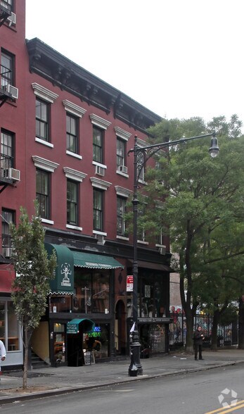 Primary Photo Of 44 Greenwich Ave, New York Office Residential For Lease