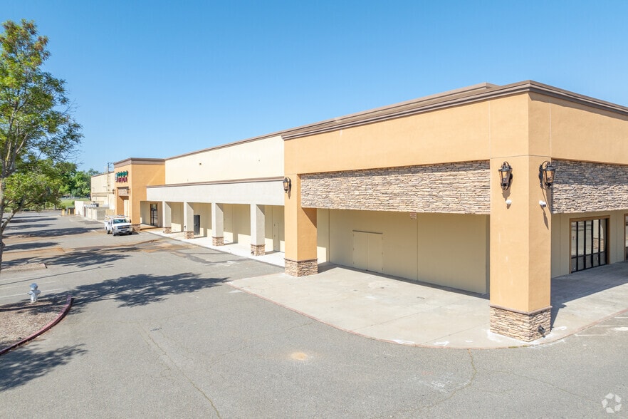More Photos Of 2738 Sunrise Blvd, Rancho Cordova Freestanding For Lease