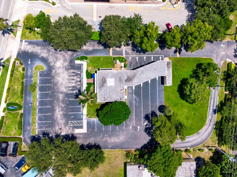 More Photos Of 4820 N Federal Hwy, Lighthouse Point Bank For Sale