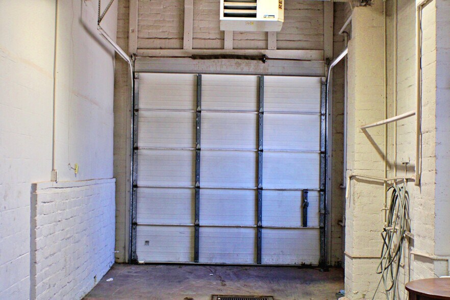 More Photos Of 1500 Wyoming Ave, El Paso Auto Repair For Lease