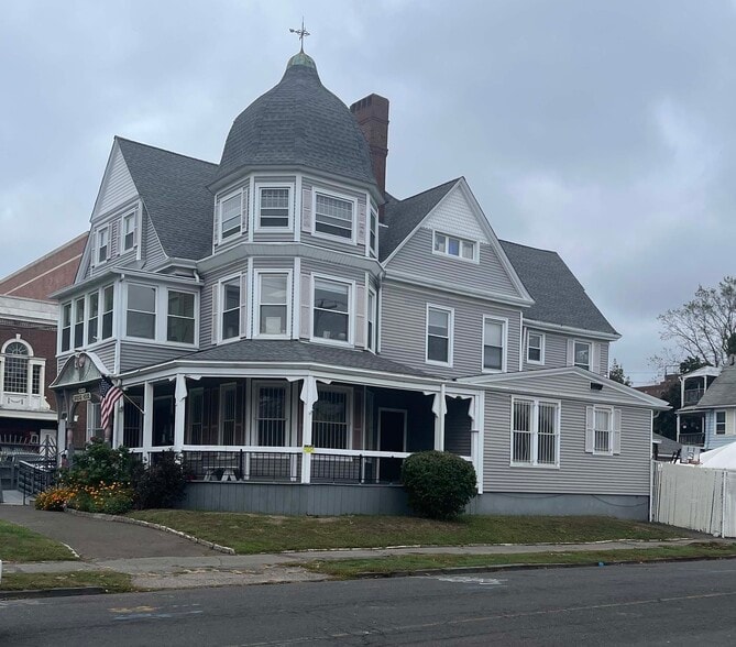 More Photos Of 880 Fairfield Ave, Bridgeport Office Residential For Sale