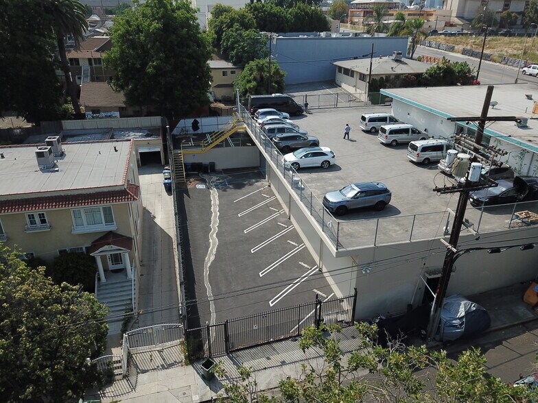 More Photos Of 110 N Bonnie Brae St, Los Angeles Warehouse For Lease