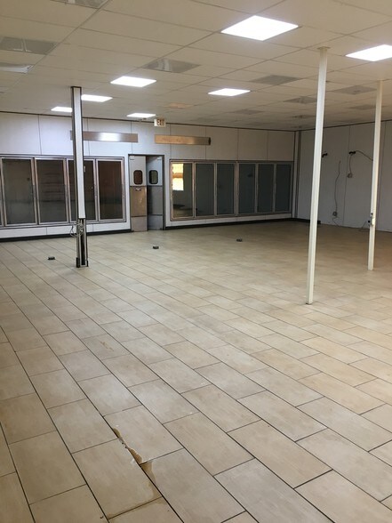 More Photos Of 2550 Millersport Hwy, Getzville Convenience Store For Lease