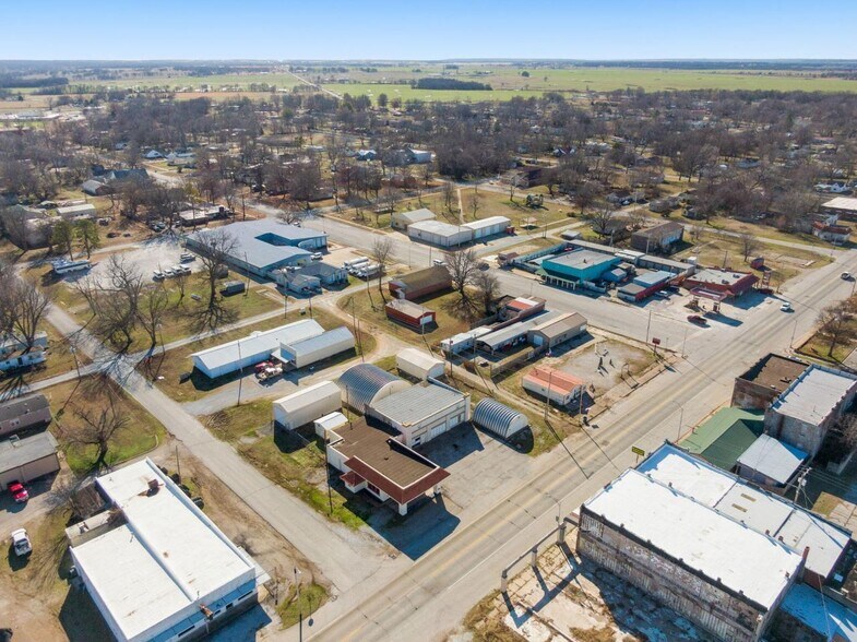 More Photos Of 12 SE 1st St, Afton Storefront For Sale