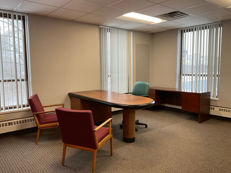 More Photos Of 3659 Green Rd, Beachwood Office For Lease