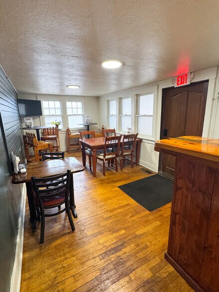 More Photos Of 319 Oklahoma Blvd, Alva Restaurant For Sale