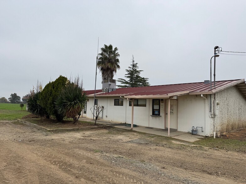 More Photos Of 3792 Feather River Blvd, Olivehurst Office For Lease