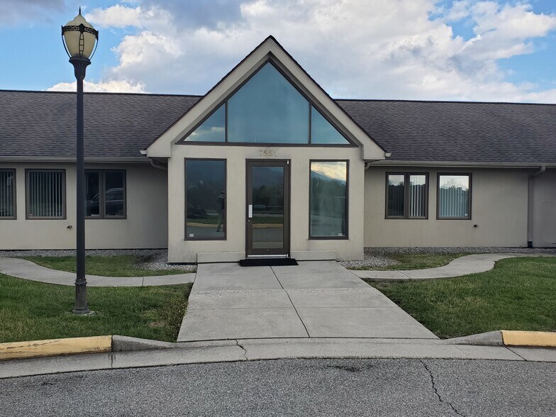 More Photos Of 7857 Enon Dr, Hollins Medical For Sale