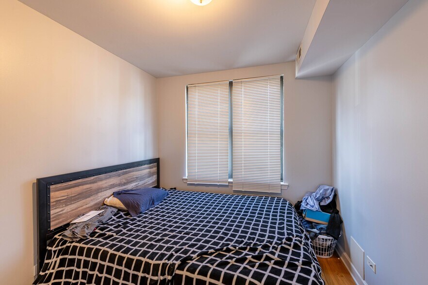 More Photos Of 7314-7322 N Winchester Ave, Chicago Apartments For Sale