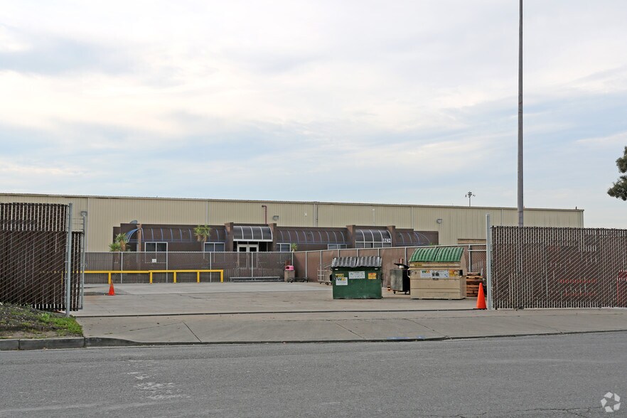 More Photos Of 1730 Sabre St, Hayward Unknown For Lease