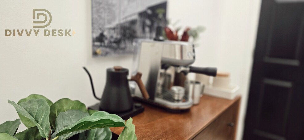 More Photos Of 139A W Ellis Rd, Griffin Coworking Space