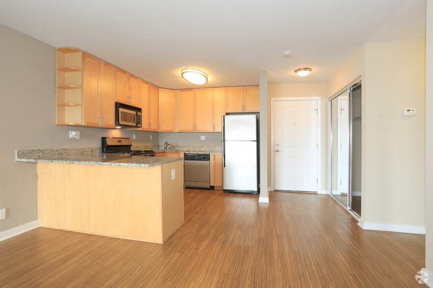 More Photos Of 380 Esplanade Ave, Pacifica Apartments For Sale