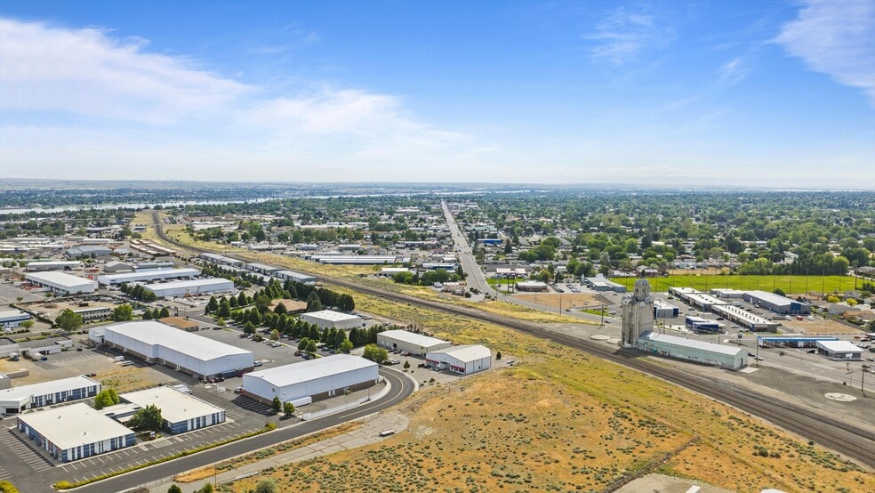 More Photos Of 480 N Roosevelt St, Kennewick Land For Sale