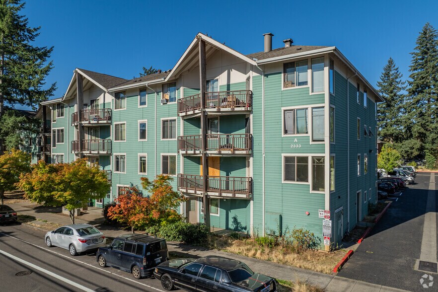 More Photos Of 2333 SE 130th Ave, Portland Apartments For Sale