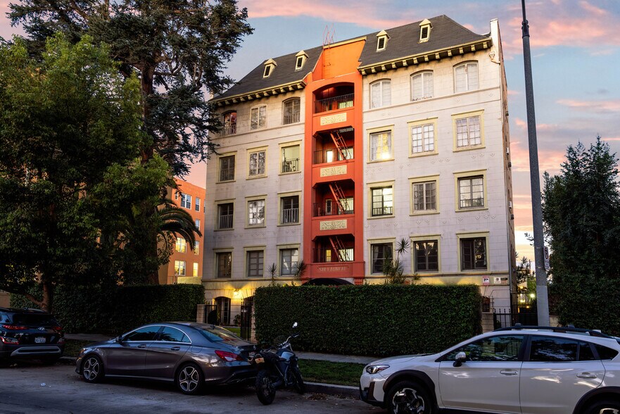 More Photos Of 1848 N Gramercy Pl, Hollywood Apartments For Sale