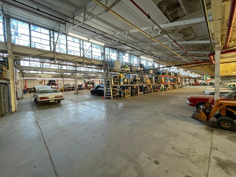 More Photos Of 1600-1660 Pleasant St, Dekalb Manufacturing For Lease