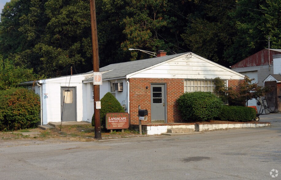 Primary Photo Of 1620 W 41st St, Baltimore Service For Sale