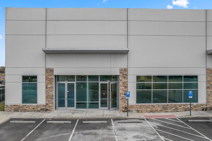 More Photos Of 44810 Old Ox Rd, Sterling Flex For Lease