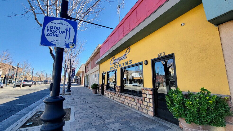 More Photos Of 660-668 Lancaster Blvd, Lancaster Storefront Retail Office For Sale