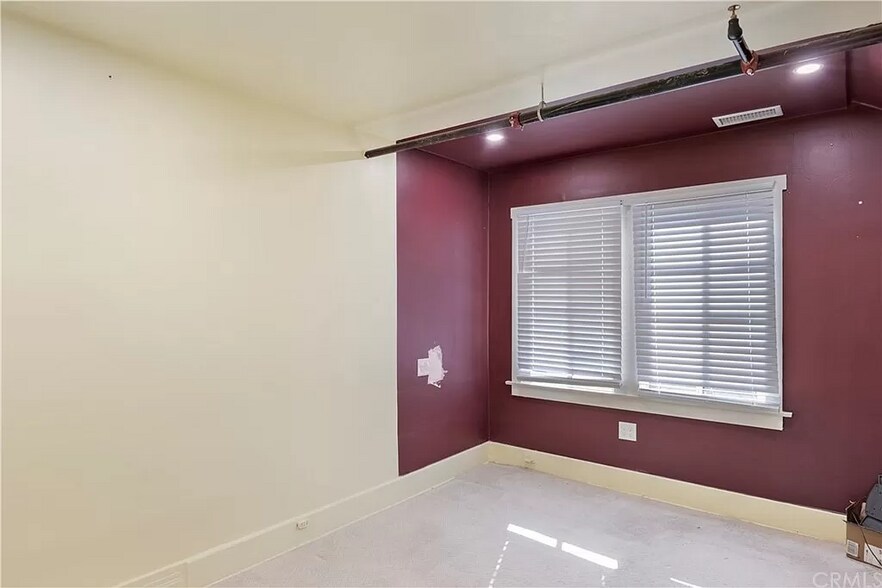 More Photos Of 522 W VERNON Ave, Los Angeles Daycare Center For Sale