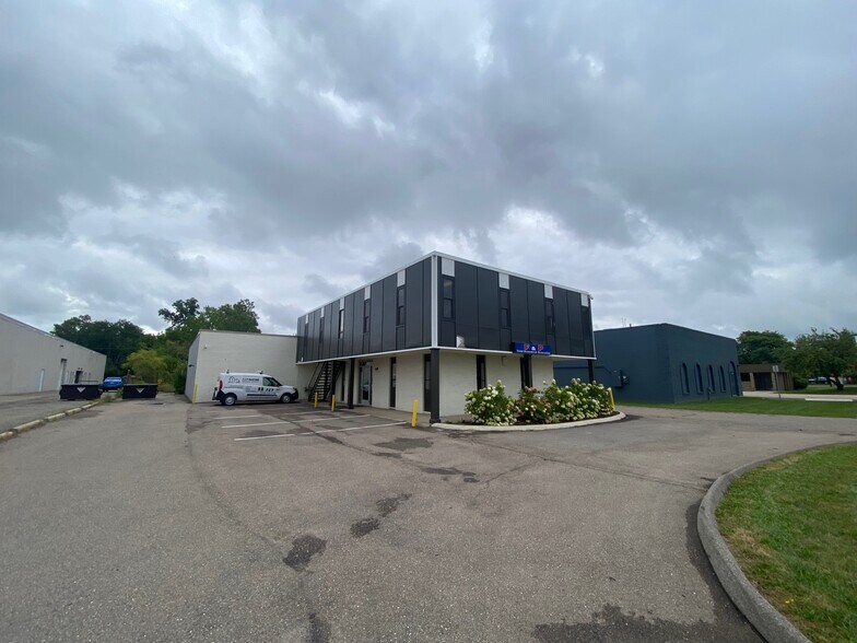 Primary Photo Of 1216-1218 Combermere Dr, Troy Warehouse For Lease