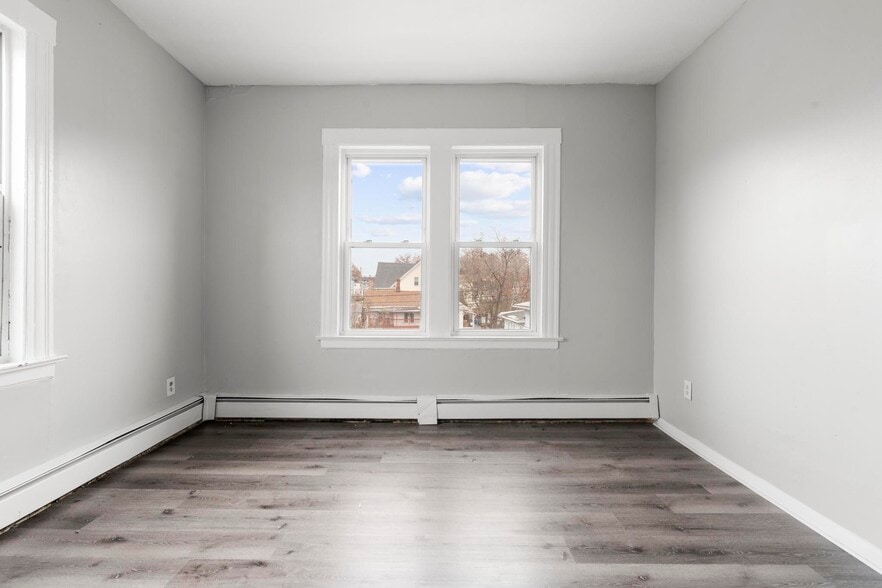 More Photos Of 123-125 North St, New Britain Apartments For Sale