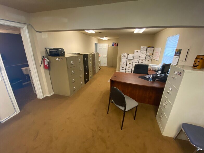 More Photos Of 405 S Elm St, Denton Apartments For Sale