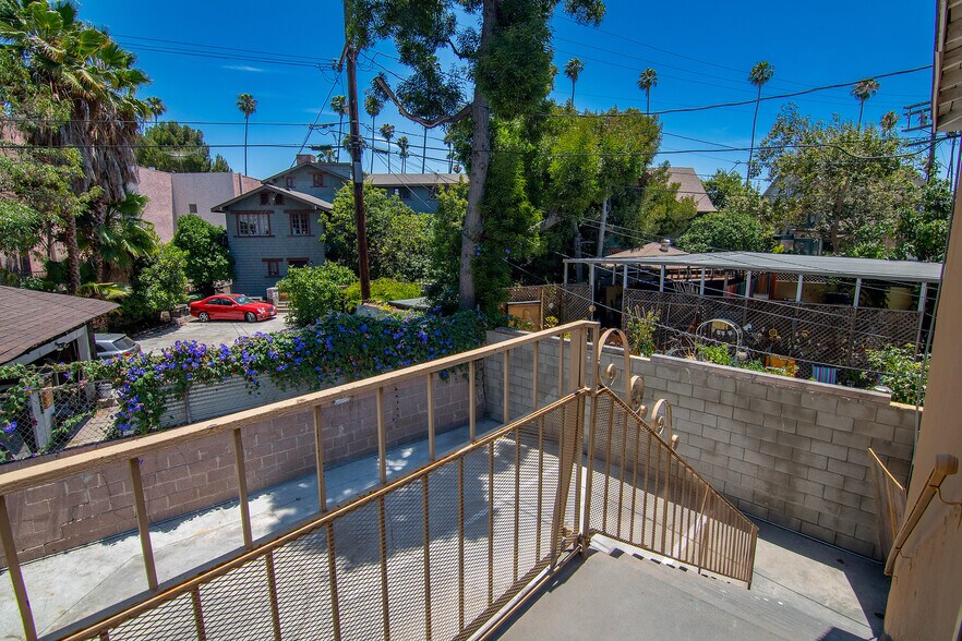 More Photos Of 1930 S Oxford Ave, Los Angeles Apartments For Sale