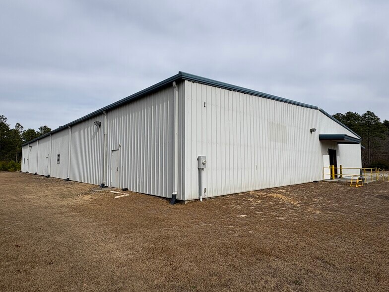 More Photos Of 11375 US-701 Hwy, Elizabethtown Refrigeration Cold Storage For Sale