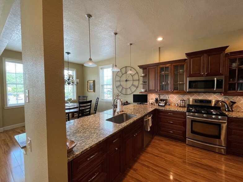 More Photos Of 87 Tennessee St, Murphy Storefront Retail Residential For Sale